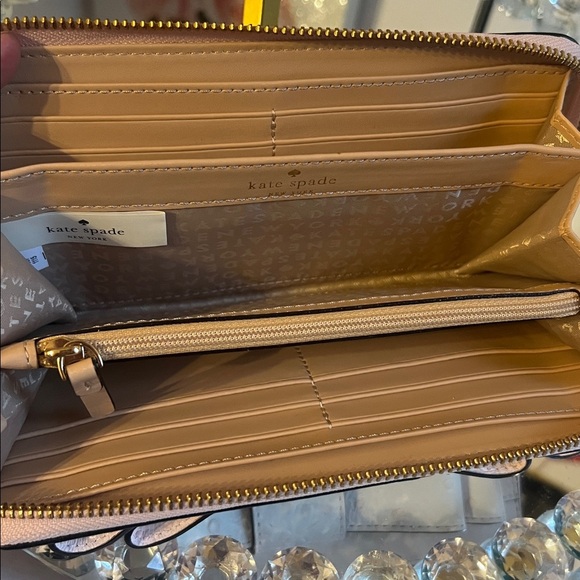 Kate Spade blush pink ostrich leather Large Bow zip round wallet - Picture 7 of 9